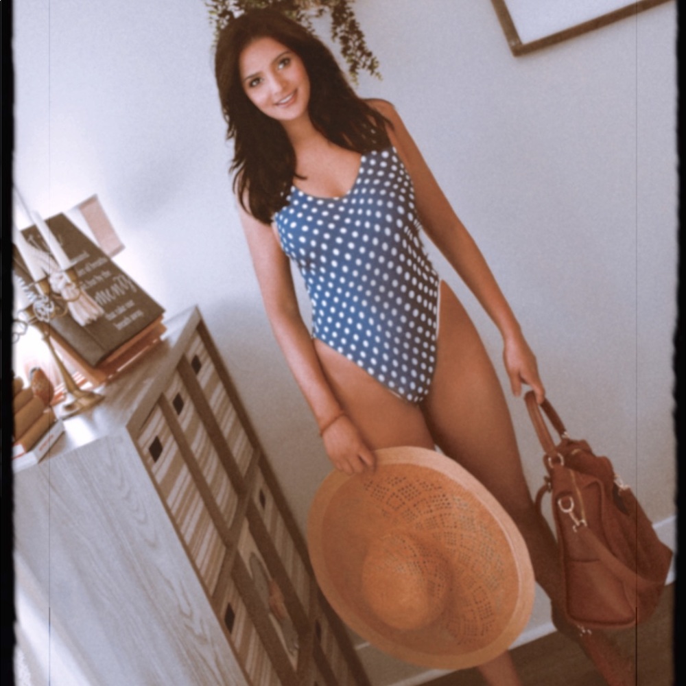 One Piece Editorial Siwmsuit